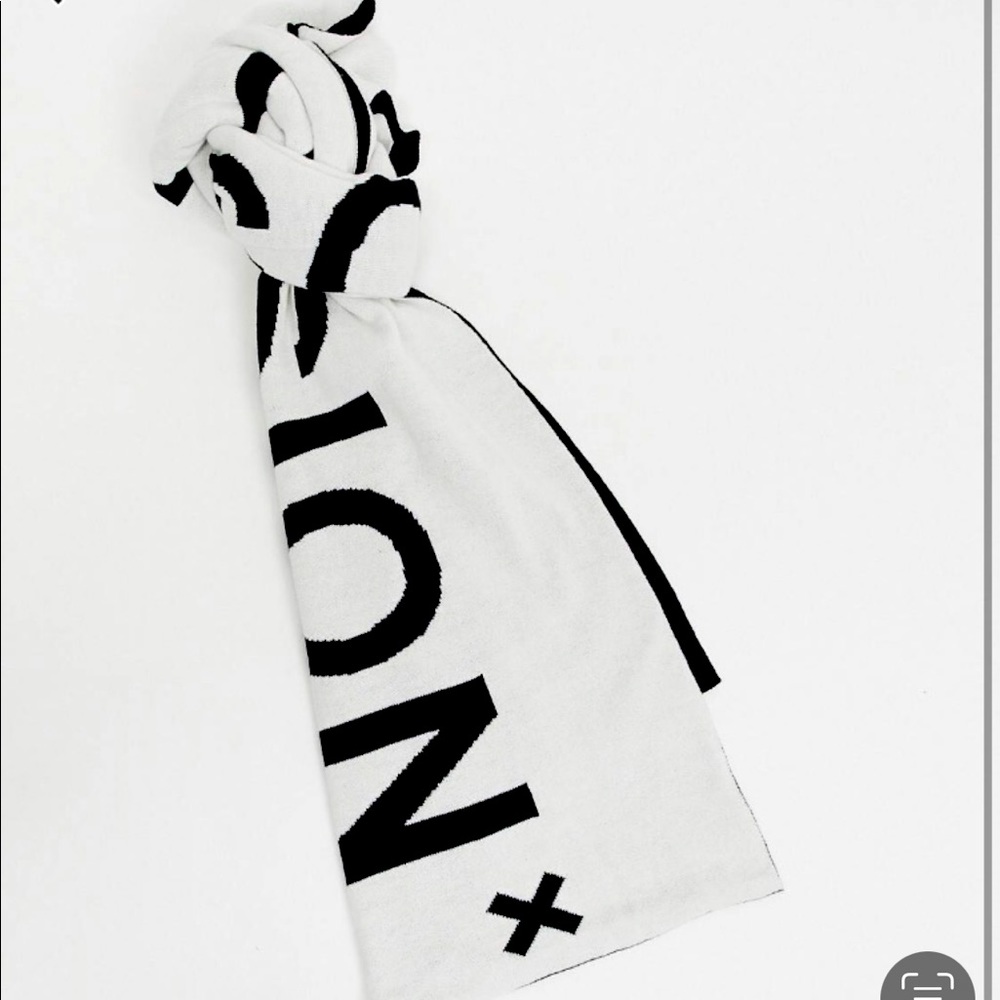 Unisex large knitted scarves